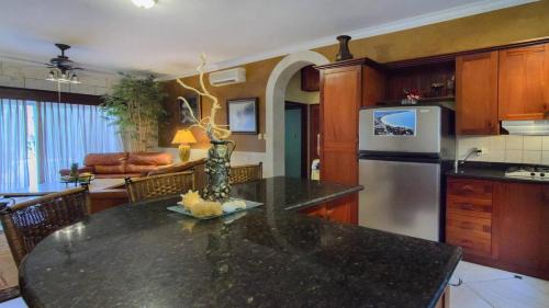 Cabarete Apartamento | Ocean Dream Luxary 2bdr 2bth Steps from the Ocean