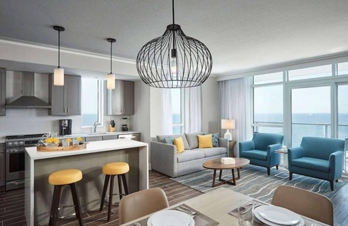 Downtown Myrtle Beach Complejo | Ocean Enclave by Hilton Grand Vacations