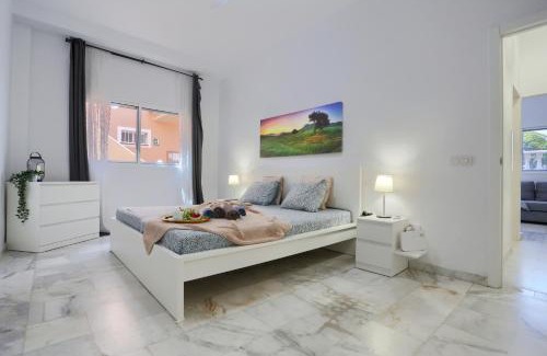 Los Gigantes Apartamento | OCEAN ROCK APARTMENT, Heated Pool, Wi Fi, Smart TV