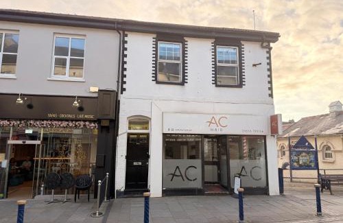 Porthcawl Apartamento | OCEAN ESCAPE 200m From the Sea, High Spec Town Centre Entire Flat, 3 Bedrooms, TVs All Rooms