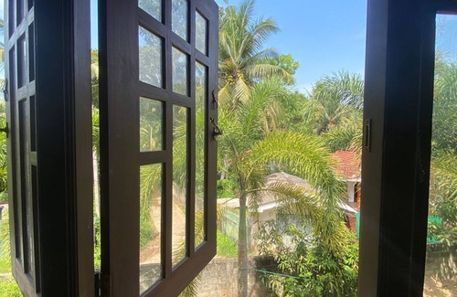 Kamburugamuwa Casa | Ocean Escape Awaits! Stunning Stay by the Beach With AC and Free WIFI