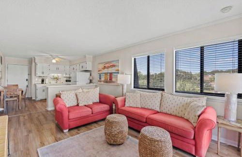 Myrtle Beach Casa | Ocean Forest Villas Ocean View Unit C301