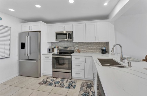 Hutchinson Island South Condominio | Ocean front 2-bedroom 2 bath condo, spectacular views, fully furnished
