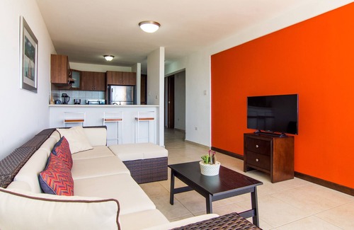 El Combate Condominio | Frente al mar, 2 dormitorios, 2 baños, hermoso condominio con vistas espectaculares
