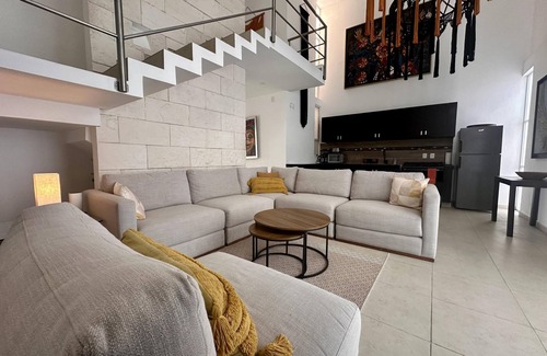 Colonia Meteorológico Casa | Ocean Front 6 BR See Dolphins + Sunrise From Bed