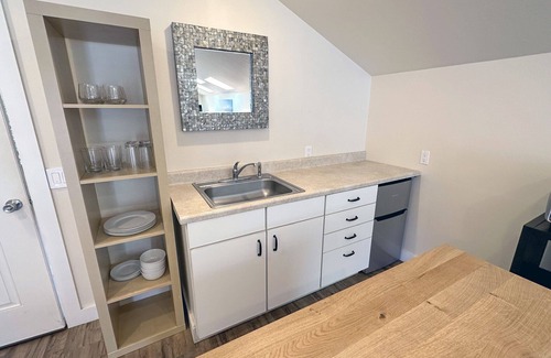 Yachats Cabaña | Ocean Front, Agate at Oregon House, Stairs to the Beach!