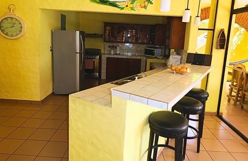 Tamanique Casa | Ocean Front Beach Estate / -Surfers Paradise- SUITE PRESIDENCIAL