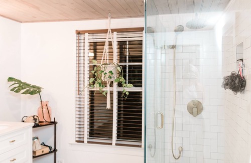 Neptune Beach Casa | Ocean Front Beach Cottage