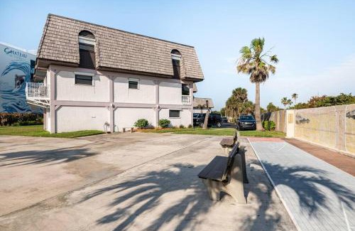 Avon By The Sea Apartamento | Ocean Front by Cocoa Beach Pier