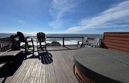 Smith River Casa | Ocean Front Cabin 14 W Jacuzzi & Gorgeous Views