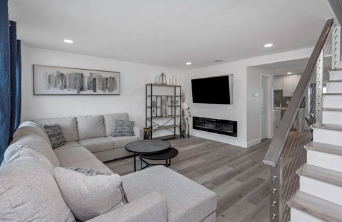 Dunedin Casa | Ocean front Charming 2-bedroom 2-bath townhome in fabulous Dunedin