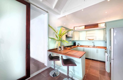 Arawak Hill Casa | Ocean Front Cliff side - Caribbean waters Villa
