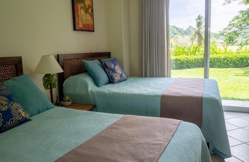Herradura Apartamento | Ocean Front Condo In Peaceful, Gated Community
