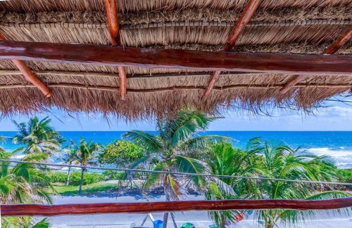 La Gloria Villa | Vista a la playa Casa Bongo!
