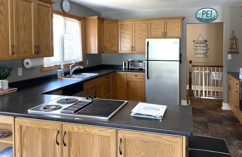 Bayview Cabaña | Ocean Front Cottage With Access To Small Beach, Minutes To Cavendish