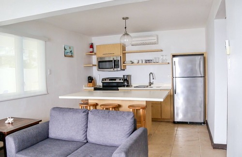 Aguacate Villa | Casa frente al mar justo en la playa Shacks! Con piscina