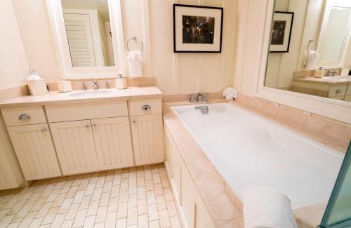 Kahuku Villa | OCEAN FRONT Luxurious Villa