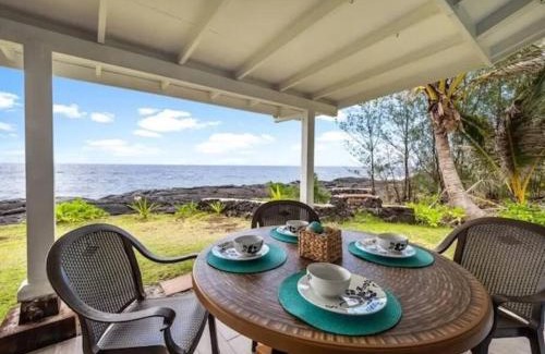 Keaau Casa | Ocean Front Paradise with Hot Tub in Hawaii