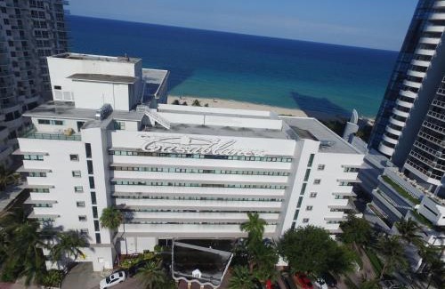 Mid Beach Apartamento | Ocean Front Resort Studio