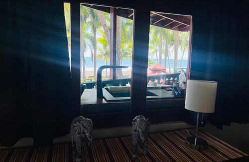 Playa Hermosa Villa | Ocean Front Studio