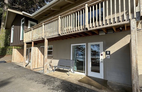Yachats Apartamento | Ocean Front Studio, Heron at Oregon House, Stairs to the Beach!