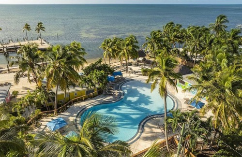 Islamorada Cabaña | Relaxing Ocean Front Unit In Islamorada | Enjoy Scenic Walks on Private Beach