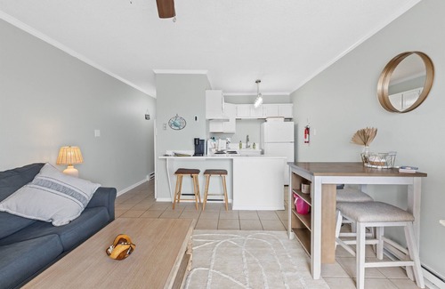 McCutcheon Field Condominio | Ocean Front! Sleeps 6!