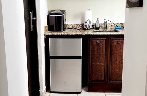 Fraile Apartamento | Ocean Front Via Maris Villa with Big Pool! at Culebra, PR