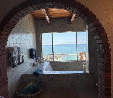 Punta Bandera Cama Y Desayuno | Ocean Front Villa sleeps 6-15 (24hr gated community/private community) beach access