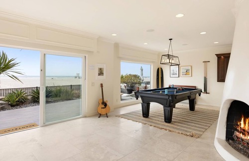 South Mission Beach Casa | Ocean Front Walk 2 in San Diego