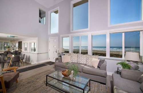 Mission Beach Casa | Ocean Front Walk