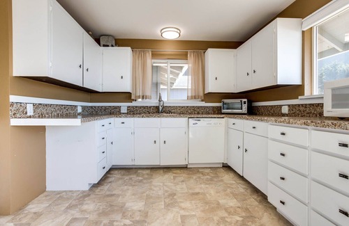 Yachats Casa | Ocean Front with Spectacular Ocean Views! Fireplace! Dog Friendly!