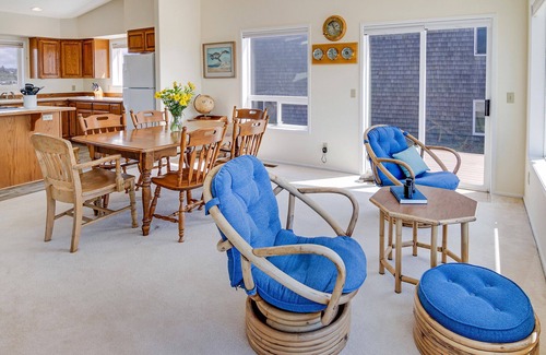 Bayshore Casa | Ocean Front with Views! Bridge Views! Sandy Beach!