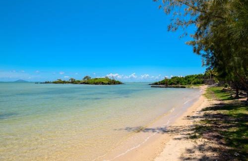 Grand Gaube Apartamento | Ocean Grand Gaube with LOV