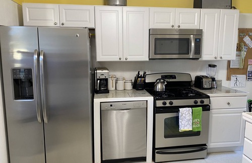 Ocean Grove Casa | Ocean Grove Family Friendly, 3 blocks to the Beach