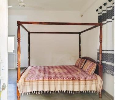 Pottuvil Division 2 Hotel | Ocean Hill