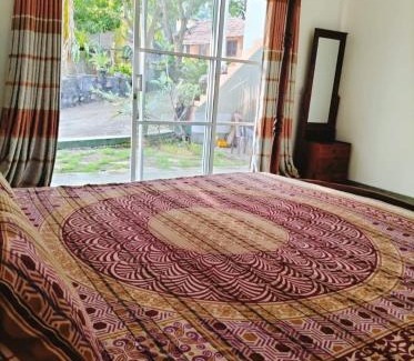 Pottuvil Division 2 Hotel | Ocean Hill