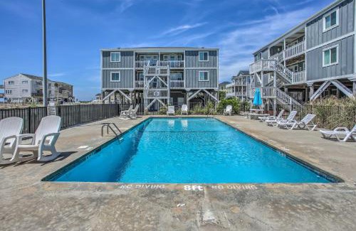 Ocean Isle Beach Apartamento | Ocean Isle Beach Condo with Balcony Steps to Shore!