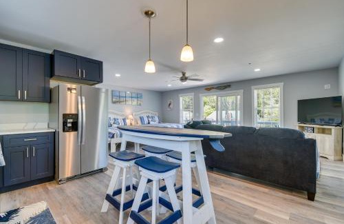 Ocean Isle Beach Apartamento | Ocean Isle Beach Vacation Rental about 1 Mi to Pier!