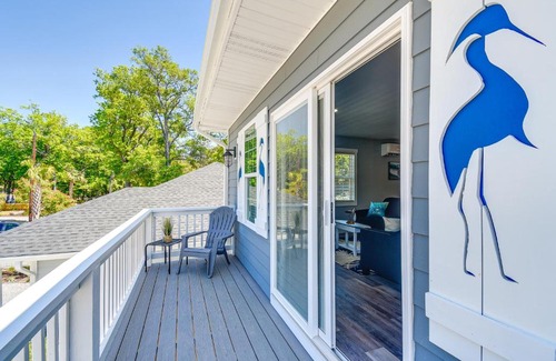 Ocean Isle Beach Apartamento | Ocean Isle Beach Vacation Rental about 1 Mi to Pier!
