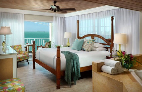 Historic Seaport Complejo | Ocean Key Resort - A Noble House Resort