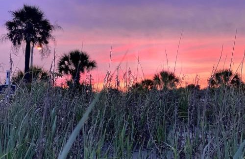 Surfside Beach Casa | Ocean Lakes 4 bedroom Cottage that sleeps 10