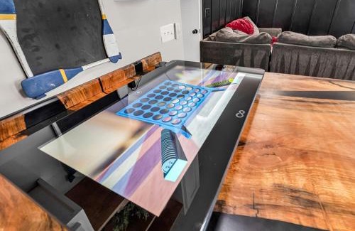 Surfside Beach Casa | Ocean Lakes getaway 6bd with arcade game table