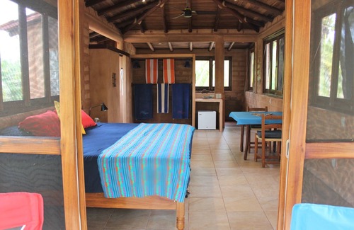 Barra de Potosí Cama Y Desayuno | Ocean Lover's Paradise - Balcony Room
