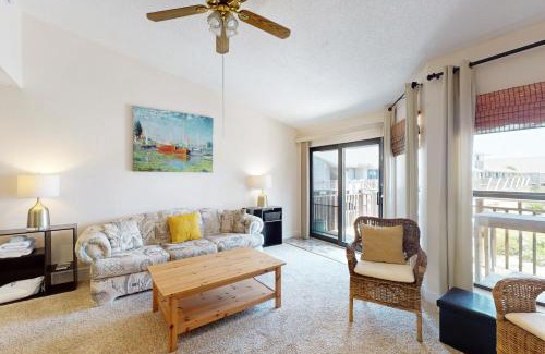 East End Casa | Ocean Mile L7 Gulf Beach Getaway