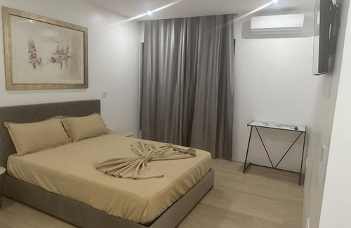 Praia Apartamento | Ocean Mirror Apartment in Praia