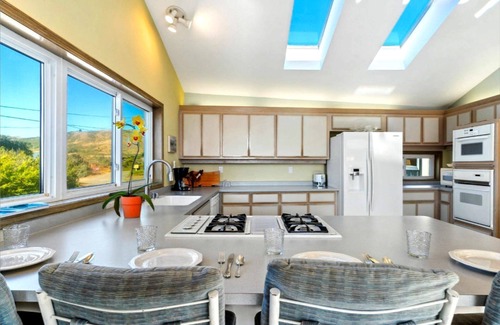 Salmon Creek Casa | Ocean Oasis:5Star!New Beach Retreat-Bodega Bay!Easy Walk to Beach!WiFi/Sauna!