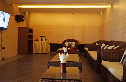 Ngwe Saung Hotel | Ocean Paradise Resort