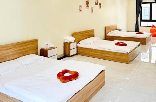 Van Giang Cama Y Desayuno | Ocean Park 2 - 3 Giường Đôi ở Tầng 2 Sunny Residence