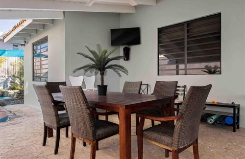 Ocean Park Casa | Ocean Park Beach San Juan 6 Bedrooms 3.5 Pool